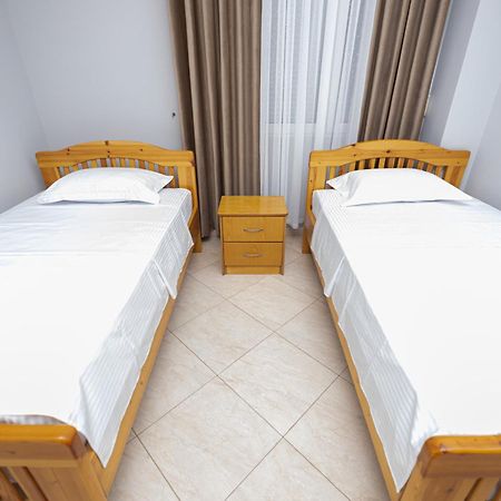 Adams Apartment Wlora Zewnętrze zdjęcie